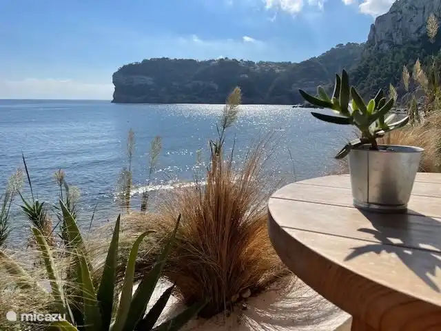 Cala Clemente in der Nähe von Javea wird zum Mittag- oder Abendessen empfohlen