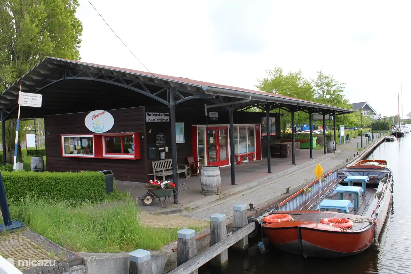 Terherne, segelndes Kameleon-Boot