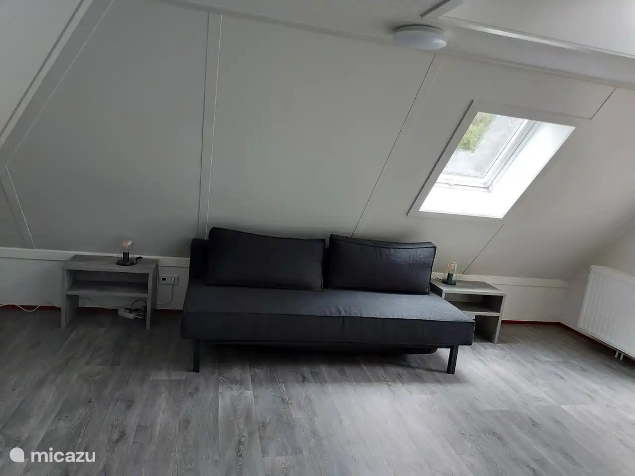 Sofá cama de muelles ensacados para una o dos personas o (para los niños) para relajarse, jugar o leer.