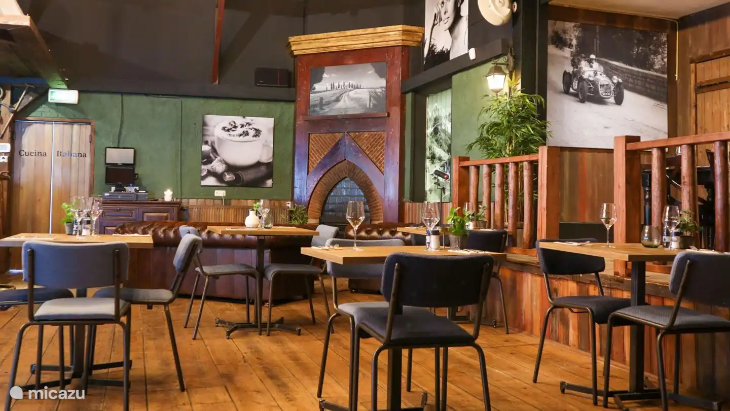 Restaurante Sophia en el parque.