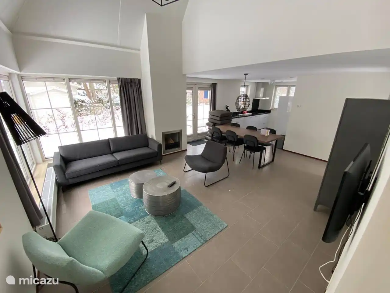 El vacío crea una sensación de amplitud y una luz agradable.