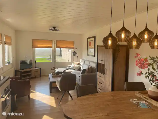 De Reijt Gastenverblijf / Vakantiew. huren in Nederland, Noord-Brabant, Hilvarenbeek - vakantiehuis Zitgedeelte om lekker onderuit te zitten.