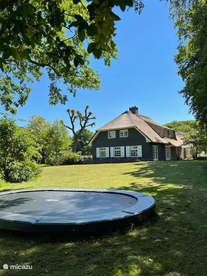 Rent Country house Kwintelooijen in Rhenen, Utrecht. Micazu