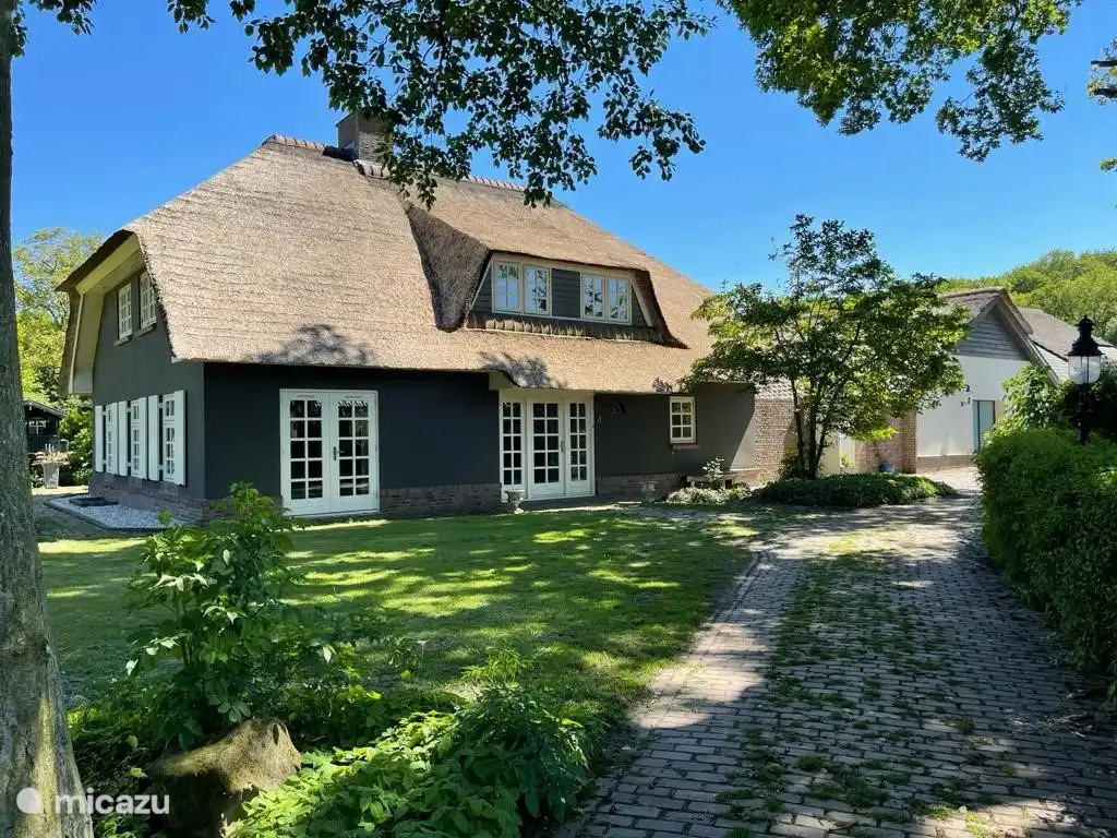 Rent Country house Kwintelooijen in Rhenen, Utrecht. Micazu