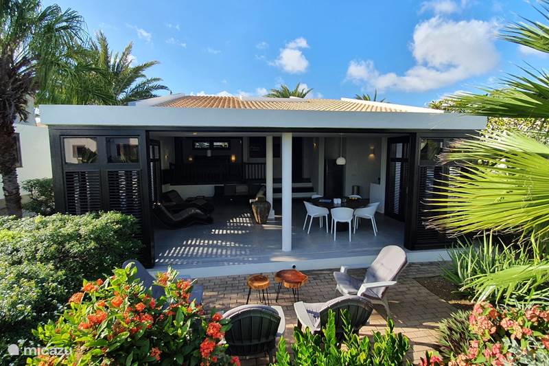 Vacation rental Curaçao, Curacao-Middle, Blue Bay Holiday house BlueBay Garden near beach and pool