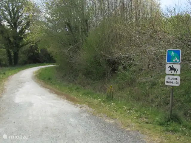 Maison de vacances en pleine nature | France, Bretagne, Plouguernével - maison de vacances sentier pédestre et cyclable très proche de la maison de vacances