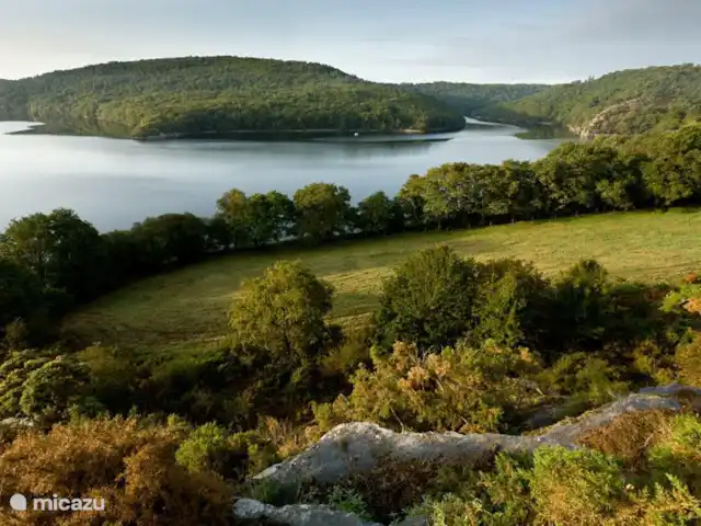 Maison de vacances en pleine nature | France, Bretagne, Plouguernével - maison de vacances Lac de Guerlédan
