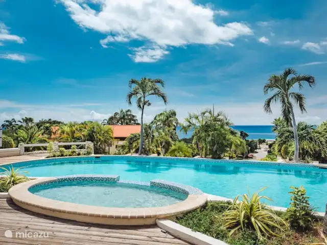 Penthouse met spectaculair uitzicht! huren in Curaçao, Curacao-Midden, Piscadera - penthouse Resort pool, met prachtig uitzicht.