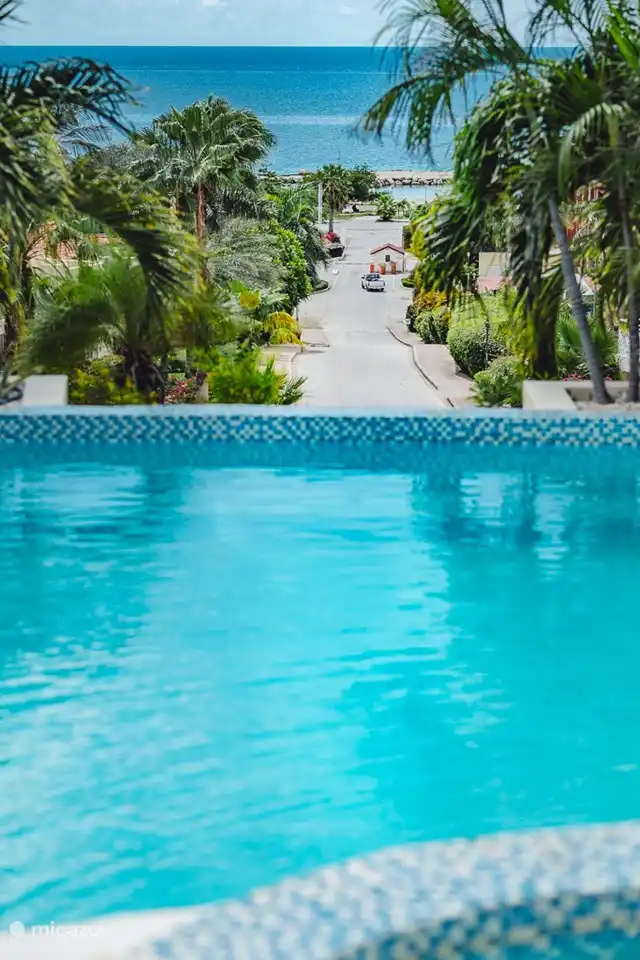 The sea is within walking distance of the park