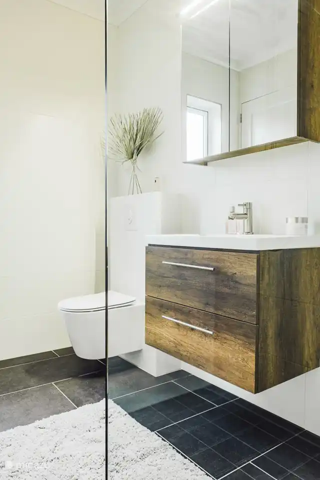 The apartment has 3 bedrooms