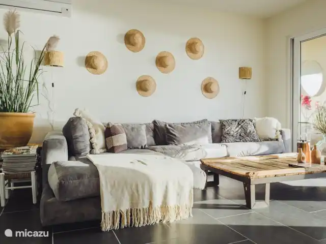 Penthouse met spectaculair uitzicht! huren in Curaçao, Curacao-Midden, Piscadera - penthouse Woonkamer.