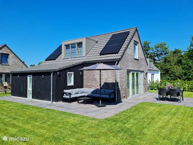 Holiday home in Netherlands, North Holland, Sint Maartensvlotbrug - holiday house Froietoid