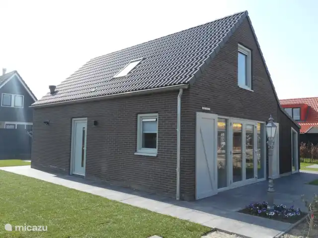 Location de Vacances Pays-Bas, Hollande du Nord, Saint Martin, maison de vacances - Froietoid Beaucoup d'espace pour jouer au football sur votre propre pelouse !