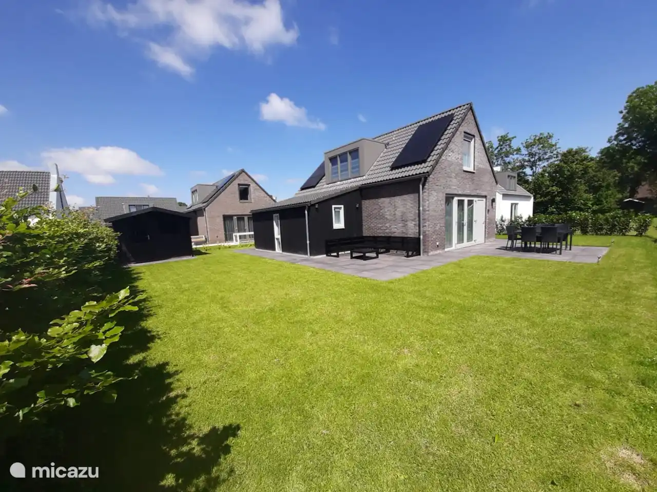 Viel Privatsphäre durch die perfekte Lage der verschiedenen Terrassen und des Gartens.