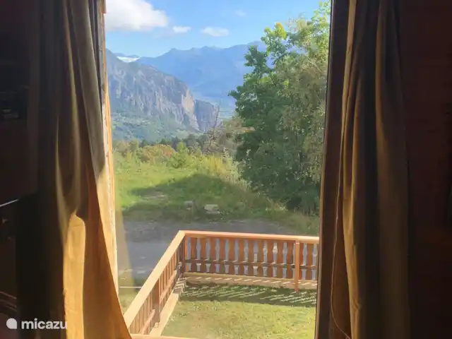 Chalet Chardon huren in Zwitserland, Wallis, Mayens de Chamoson - chalet De vallei in de zomer