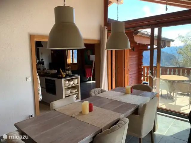 Chalet Chardon huren in Zwitserland, Wallis, Mayens de Chamoson - chalet Vanuit eetkamer