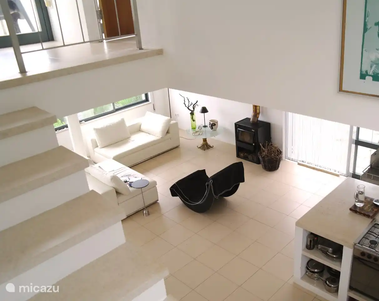 Das Wohnzimmer in unserem transparenten Haus.