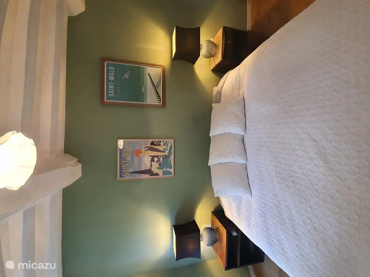 onze 2de masterbedroom. in de winter zijn de bedden voorzien van elektrische onderdekens. de kamer wordt bij verwarmt middels een elektrische kachel. 