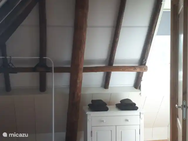 boerderij huren in Nederland, Friesland, Gersloot – Boerengeluk Alle ruimte om je kleding op te bergen