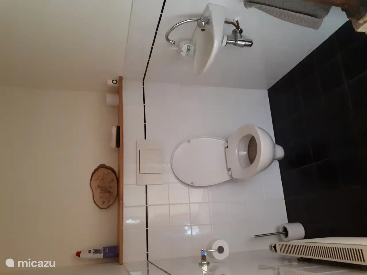 Toilette, Erdgeschoss