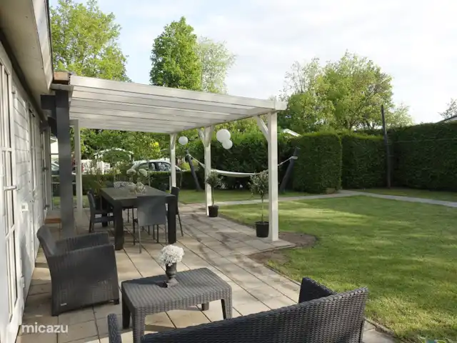 De Berk, Capfun Stoetenslagh en Países Bajos, Overijssel, Rheezerveen - chalet Chalet de Berk para 4 personas, Rheezerveen. Terraza y jardín