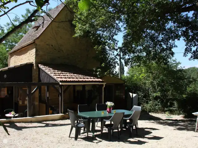 Mas de Lizet huren in Frankrijk, Lot, Gourdon - gîte / cottage Lunch in de zon of de schaduw, alles is mogelijk