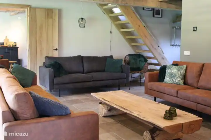 Das ansprechend eingerichtete Wohnzimmer.