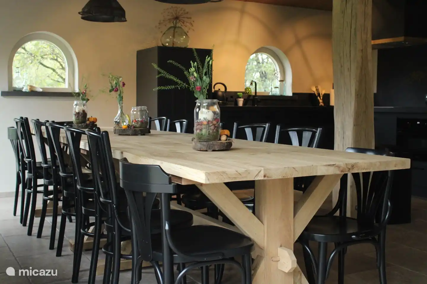 Die gemütliche Küche.