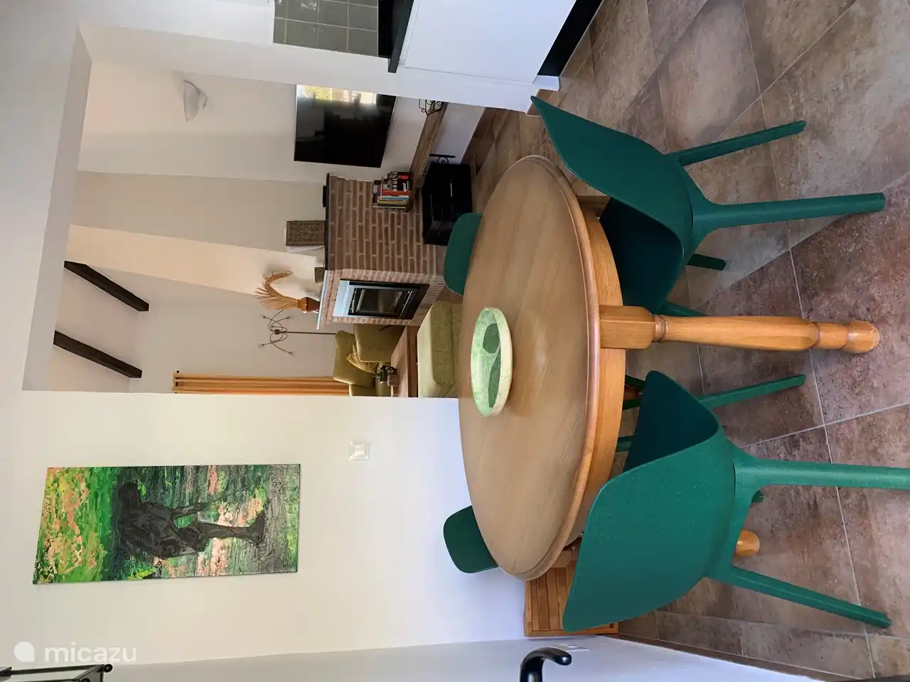 Esstisch in der Küche.