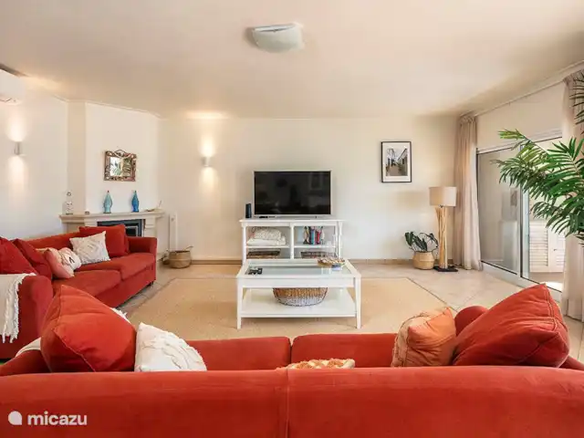 Casa Familia en Portugal, Algarve, Ferragudo  - apartamento sala de estar