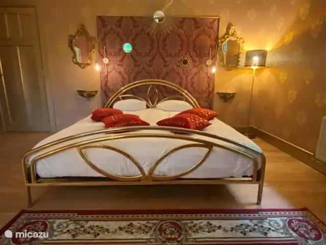 Le Soyeureux huren in België, Ardennen, Spa - landhuis / kasteel De villa beschikt over zes comfortabele tweepersoonskamers, met recent beddengoed, vlekkeloze hygiëne en regelmatig vernieuwd voor het comfort van de gasten van de villa