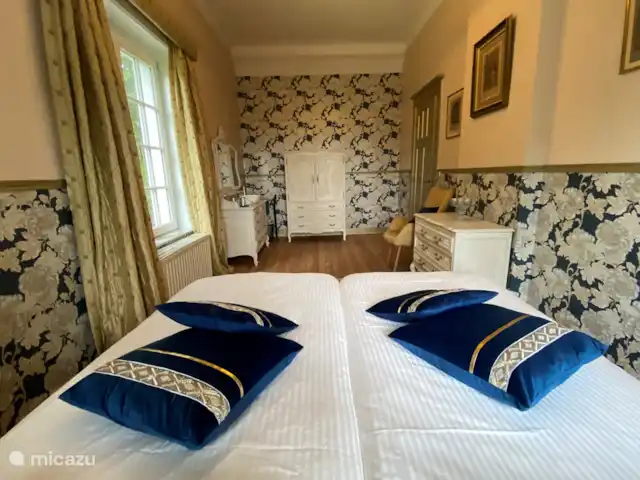 Le Soyeureux huren in België, Ardennen, Spa - landhuis / kasteel De villa beschikt over zes comfortabele tweepersoonskamers, met recent beddengoed, vlekkeloze hygiëne en regelmatig vernieuwd voor het comfort van de gasten van de villa