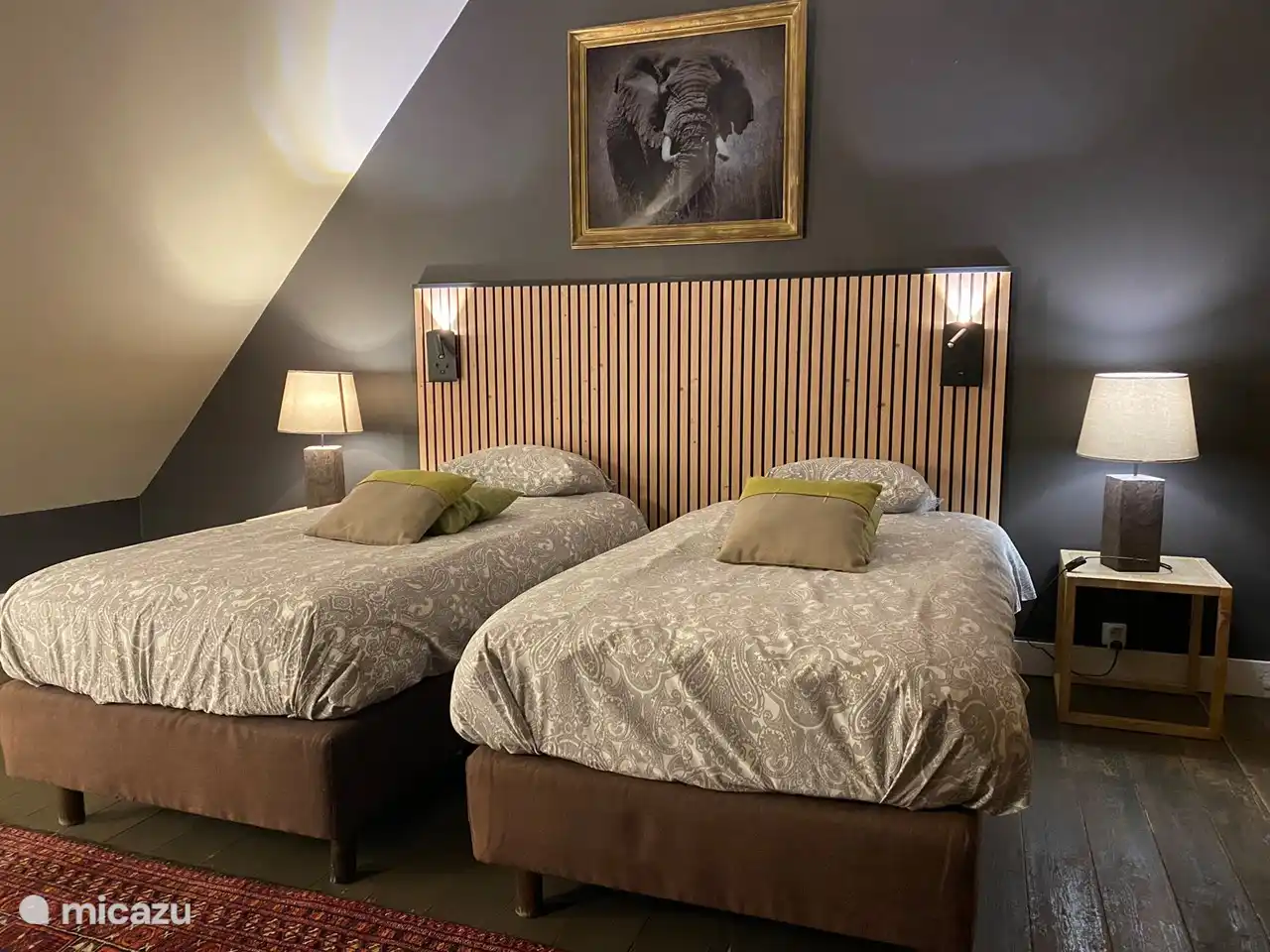 Die Villa verfügt über sechs komfortable Doppelzimmer – dekoriert als Erinnerung an unsere Familienreise in Tansania