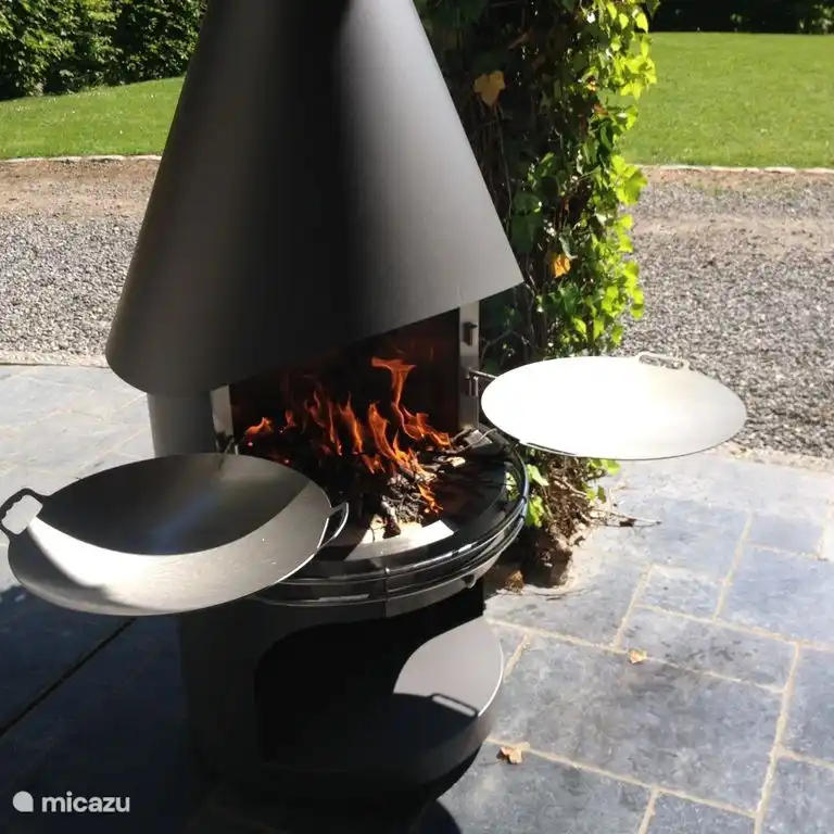 Grillzeit! - 2 Grillabende für die größten Gruppen. Gerne bieten wir den Rosé bei einigen Gelegenheiten an :-)