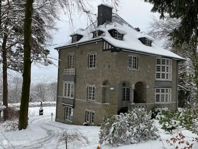 Le Soyeureux huren in België, Ardennen, Spa - landhuis / kasteel mis januari of februari niet voor de meeste kans op sneeuwpret