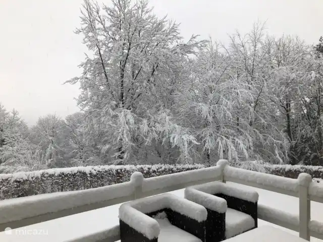 Le Soyeureux huren in België, Ardennen, Spa - landhuis / kasteel Prachtige Ardennen in winterse sferen - meestal in januari of februari.
Privépark in winterse sfeer - meestal in januari of februari - voor veel plezier met de kinderen.