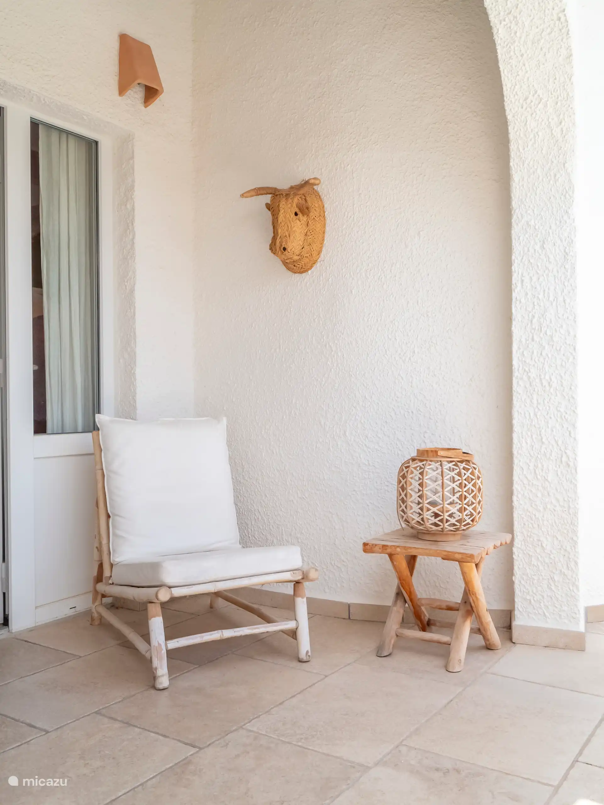 Sitting area next door