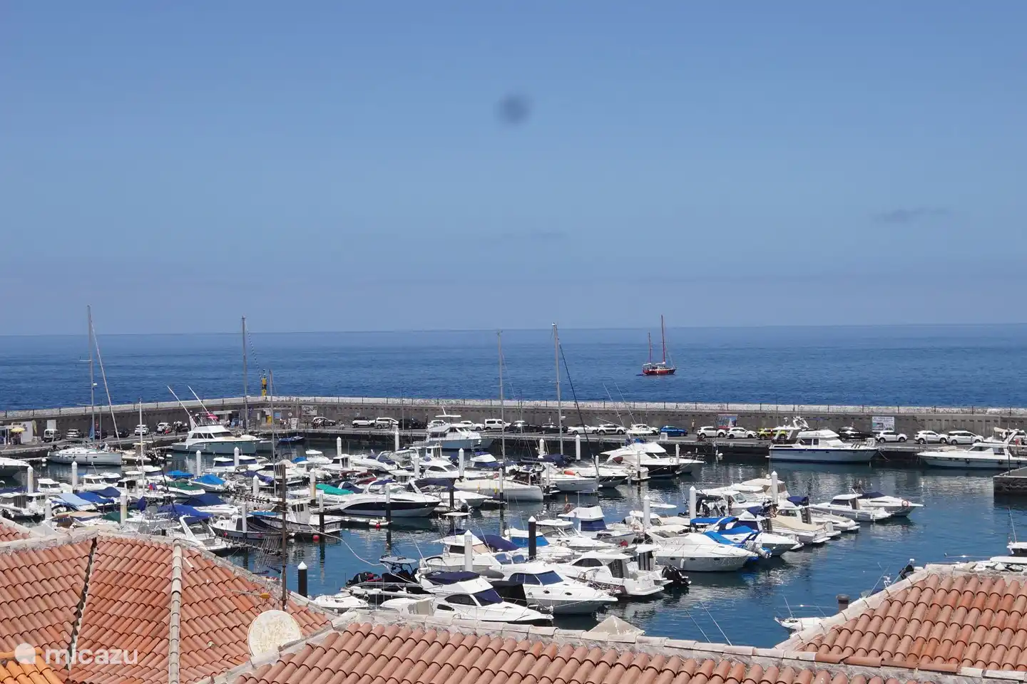 Vues sur le port et l'océan