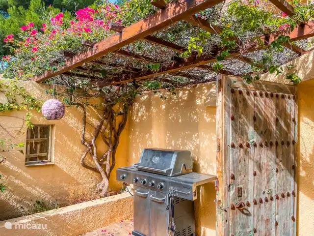 Location de Vacances Espagne, Costa Blanca, Teulada, villa - Villa Plaza Esmeralda BBQ extérieur à côté de la cuisine