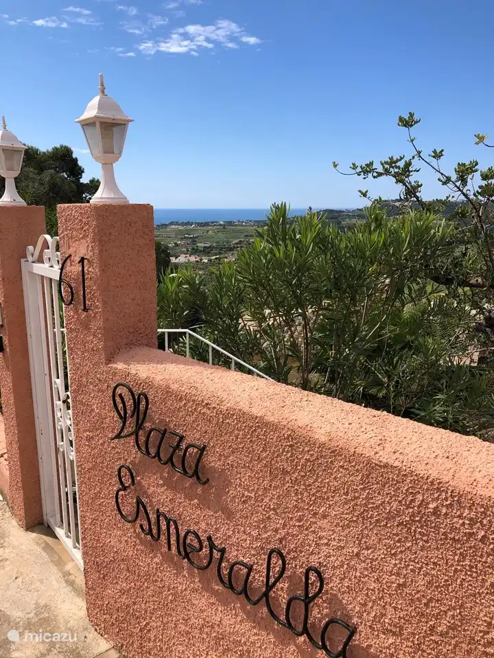 Entrée Plaza Esmeralda