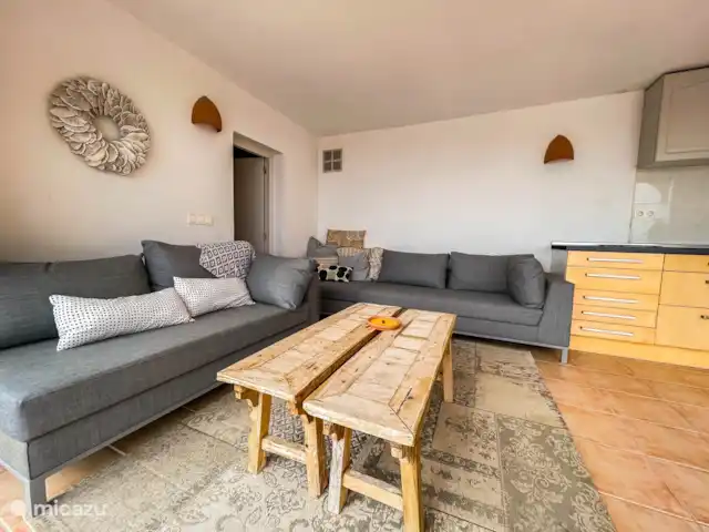 Location de Vacances Espagne, Costa Blanca, Teulada, villa - Villa Plaza Esmeralda Coin salon au rez-de-chaussée près de la piscine
