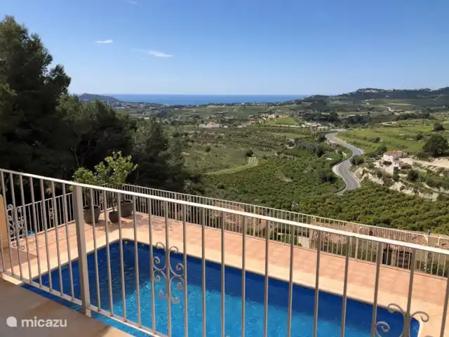 Location de Vacances Espagne, Costa Blanca, Teulada, villa - Villa Plaza Esmeralda Vue de la piscine