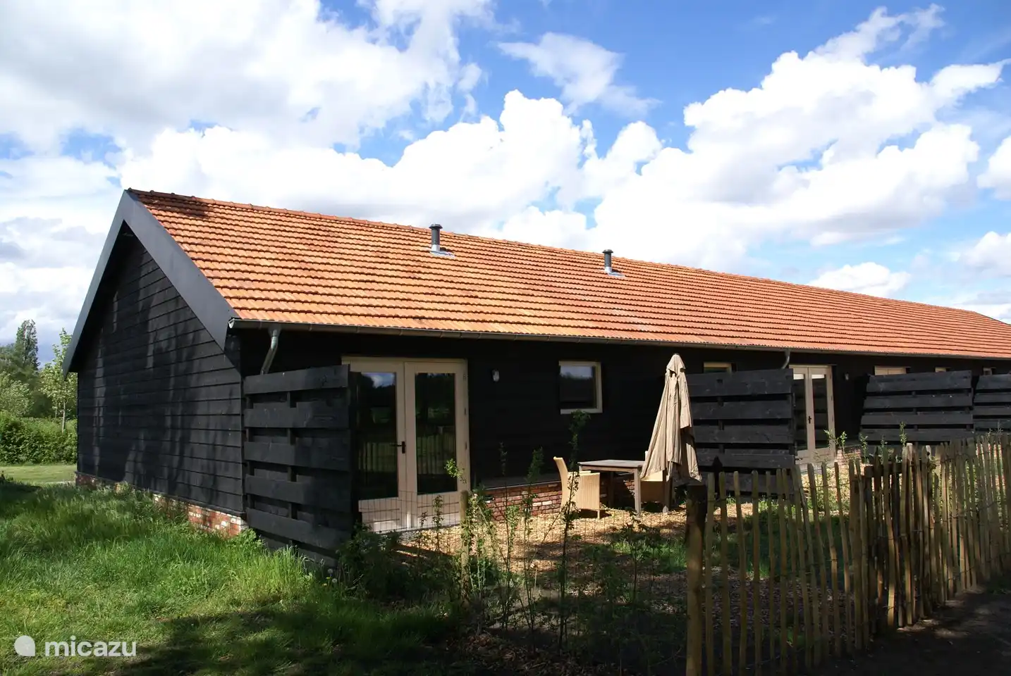 Im 7. Himmel in Niederlande, Limburg, Grashoek - reihenhaus