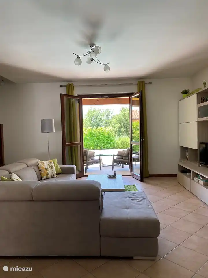 From sitting area to the pool