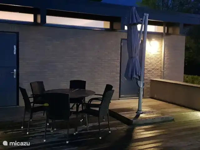 Villa Geuldal | Pays-Bas, Limbourg, Vijlen - villa La terrasse à l'étage est équipée d'un éclairage