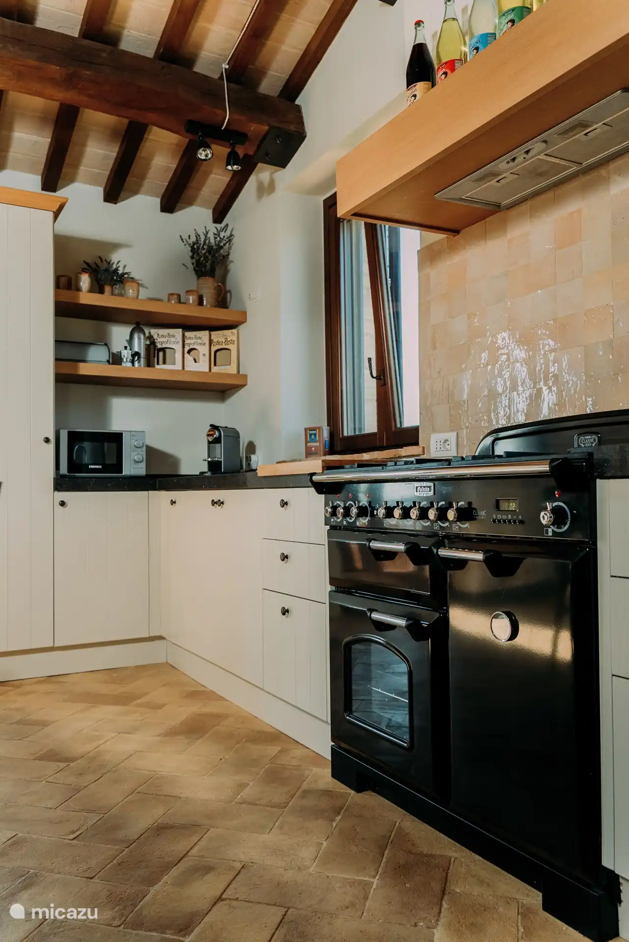 Cuisine de campagne entièrement équipée