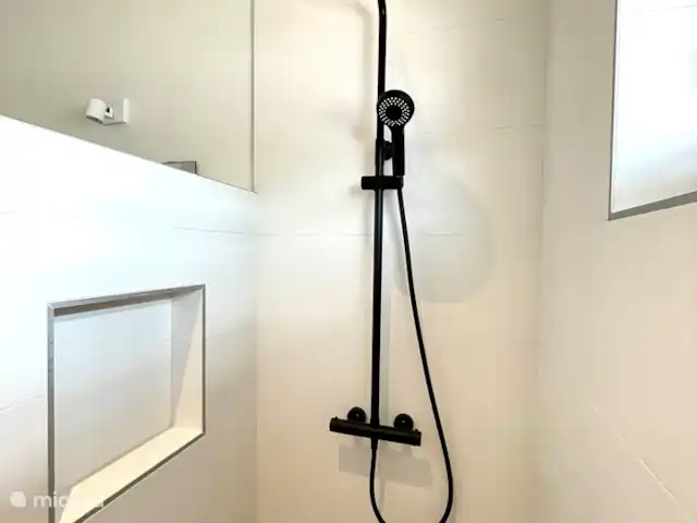 N Joy Residence Curaçao | Curaçao, Banda Ariba (est), Brakkeput Abou - appartement Une belle averse