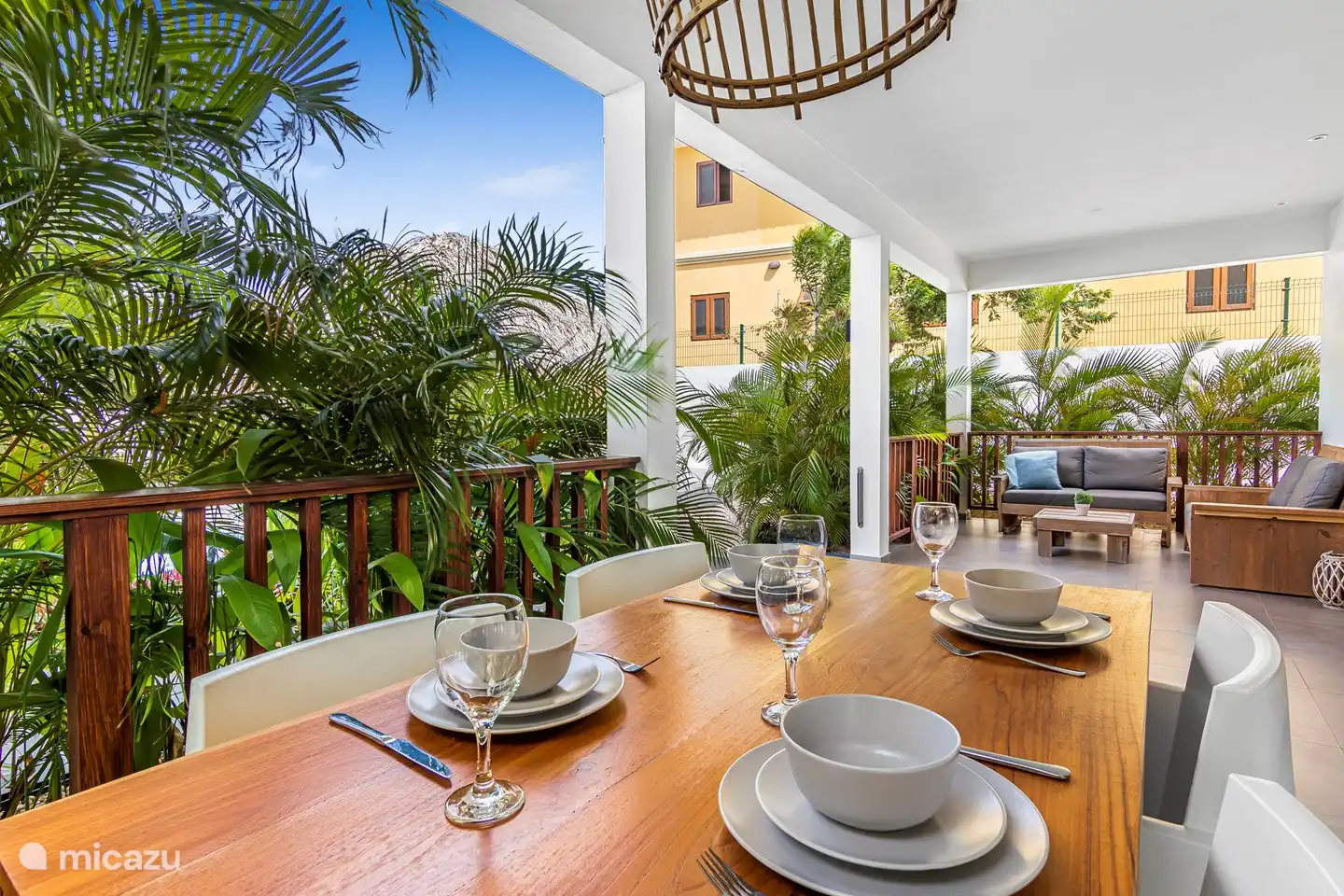 Un endroit merveilleux pour le petit-déjeuner ou le dîner.