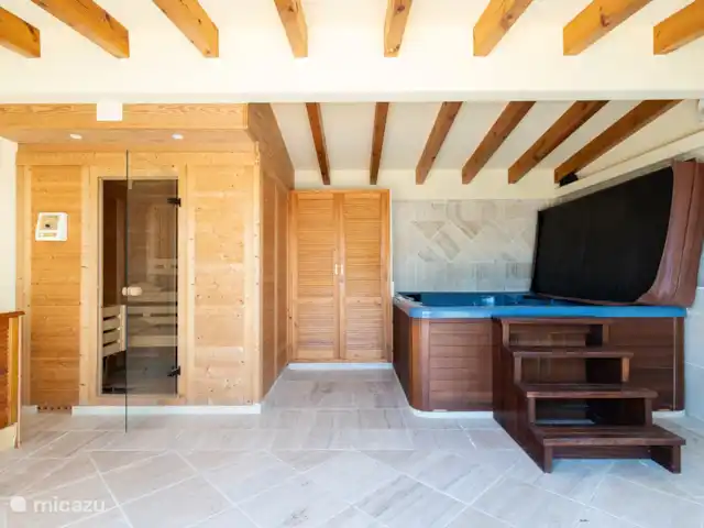 Villa La Joya Grande | Espagne, Costa Blanca, Moraira - villa Un sauna et un grand bain à remous à la villa.