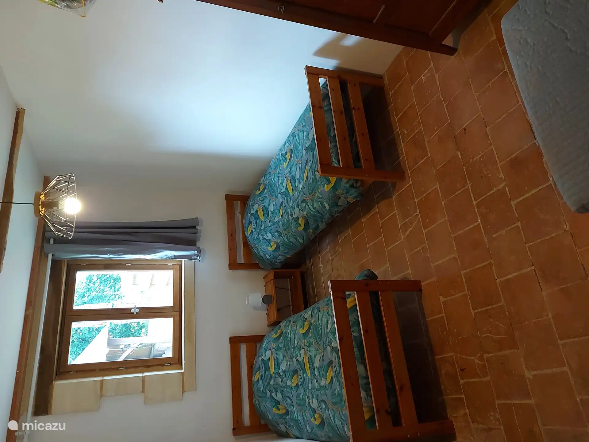 Chambre 2. Il y a aussi un canapé-lit et/ou un lit de camping pour enfants sur demande.